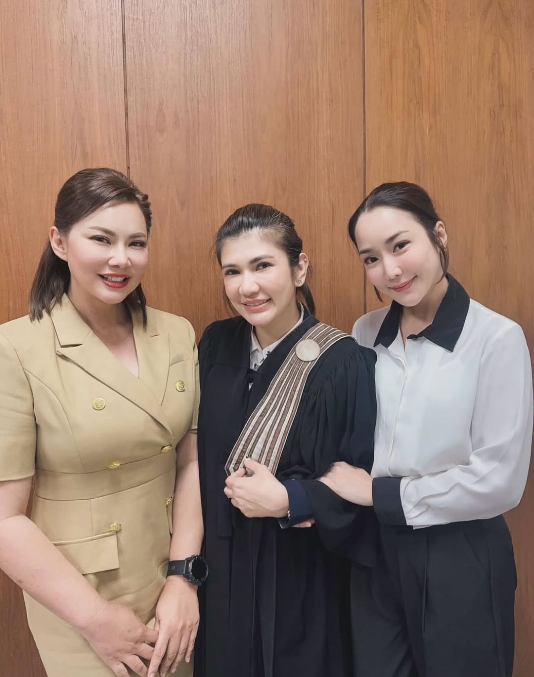 บุ๋ม - ปนัดดา วงศ์ผู้ดี