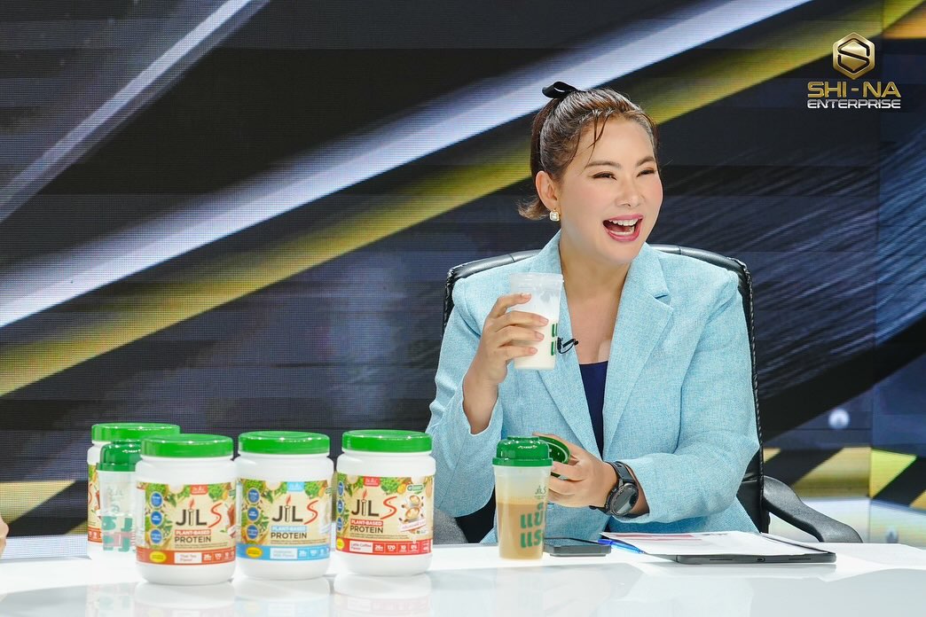 บุ๋ม - ปนัดดา วงศ์ผู้ดี