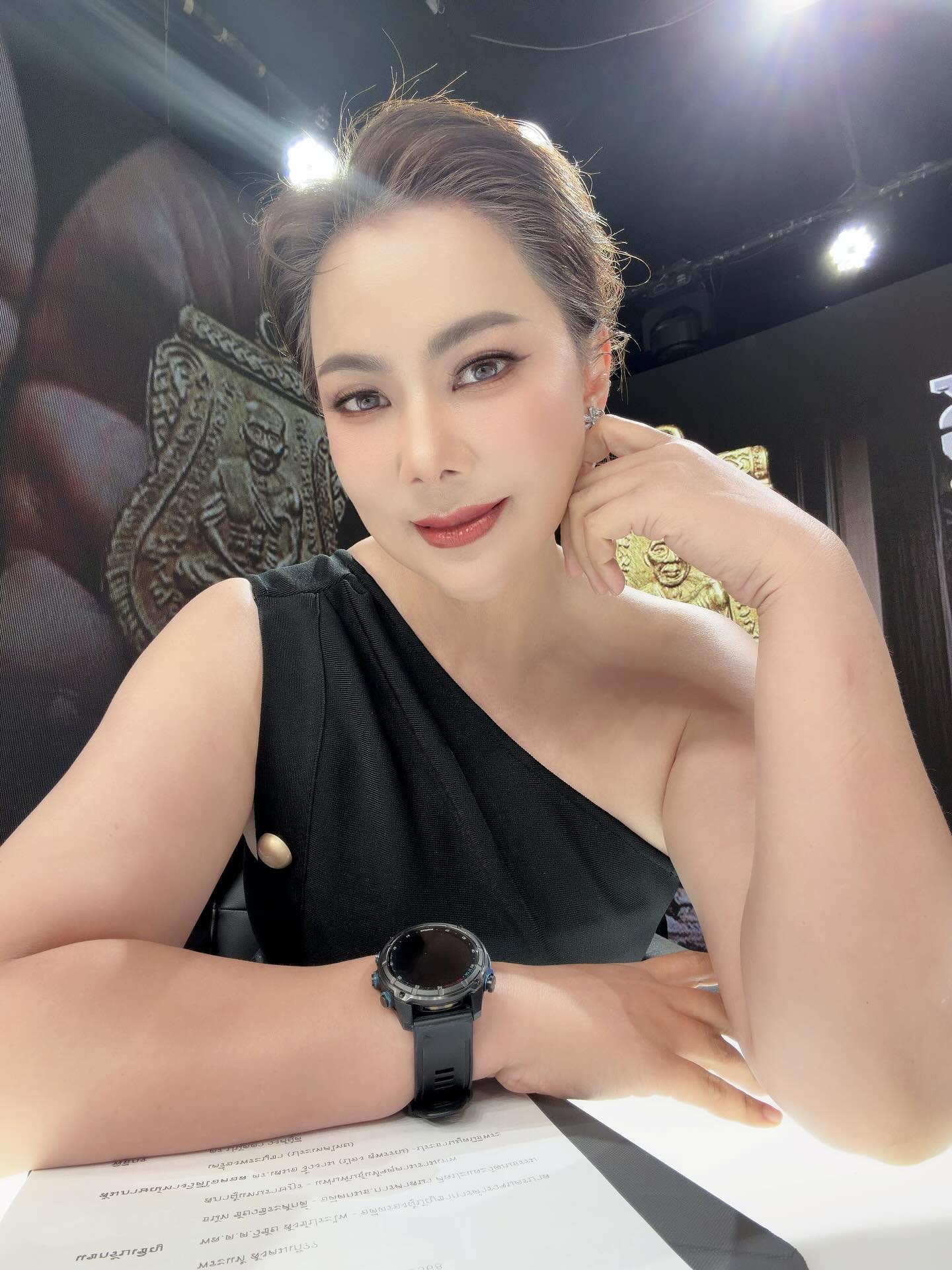 บุ๋ม - ปนัดดา วงศ์ผู้ดี