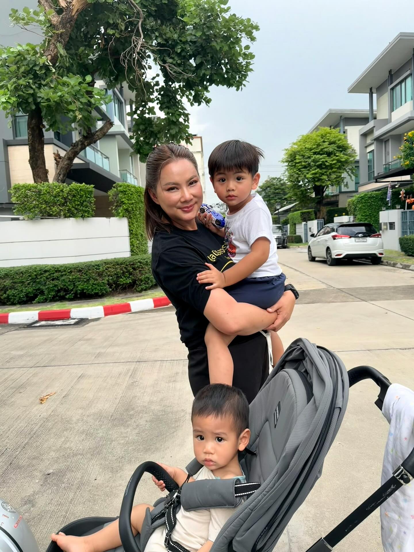 บุ๋ม - ปนัดดา วงศ์ผู้ดี
