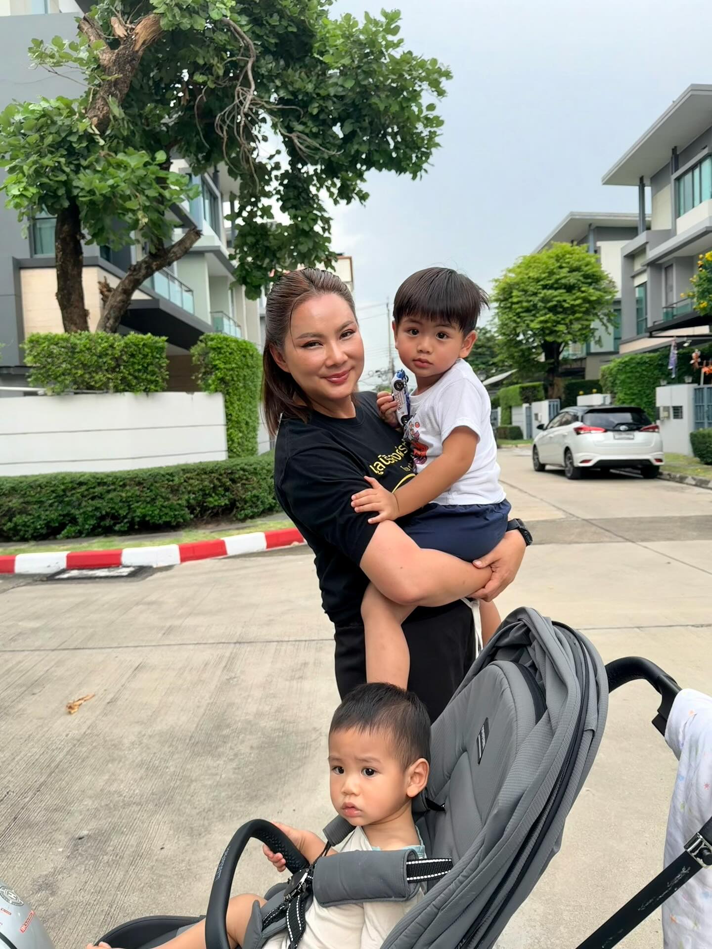 บุ๋ม - ปนัดดา วงศ์ผู้ดี