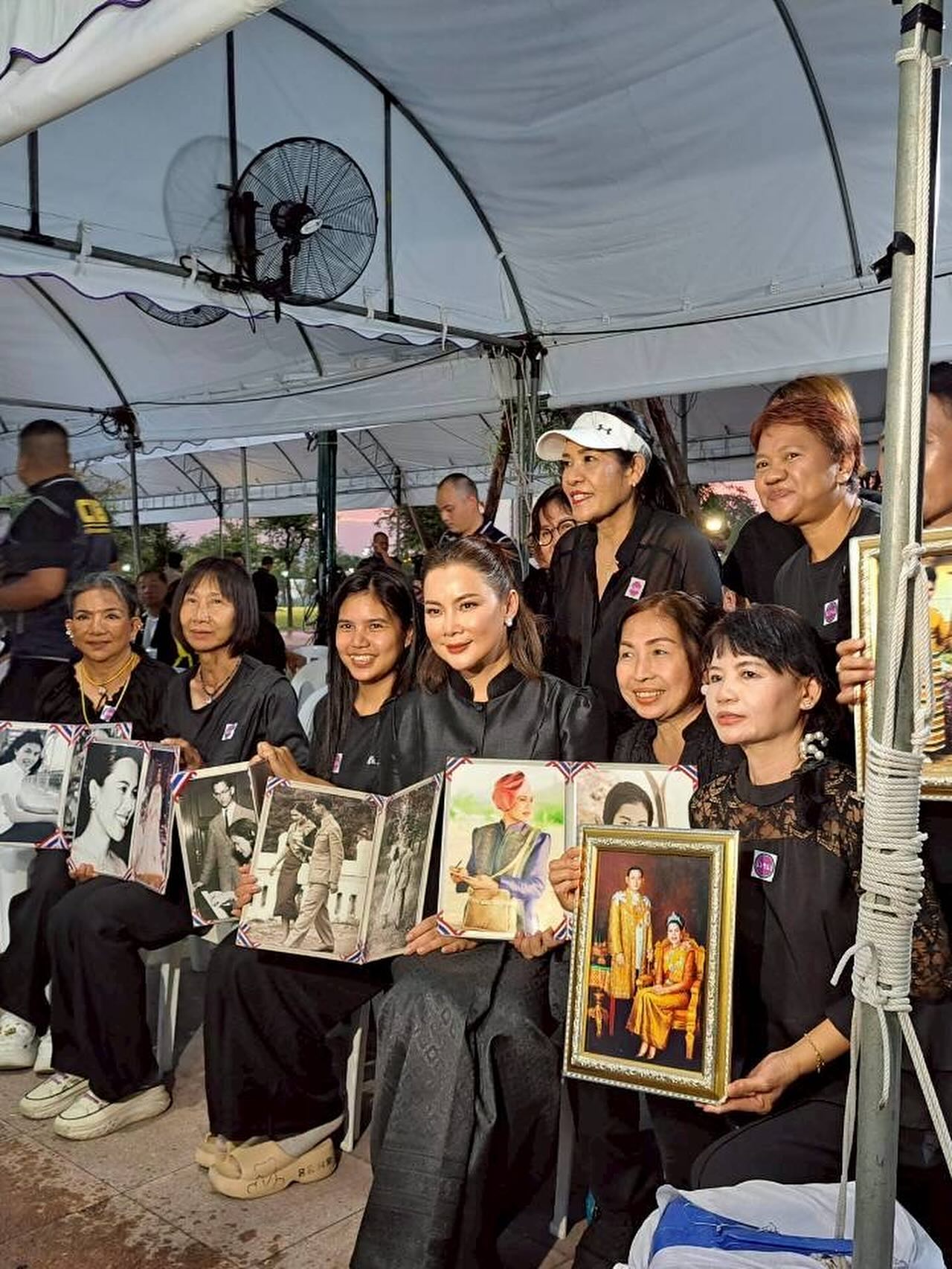 บุ๋ม - ปนัดดา วงศ์ผู้ดี