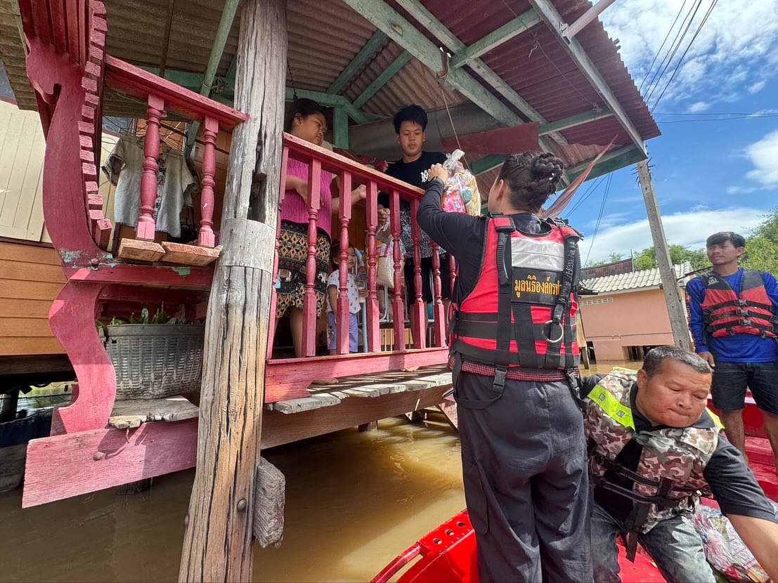 บุ๋ม - ปนัดดา วงศ์ผู้ดี