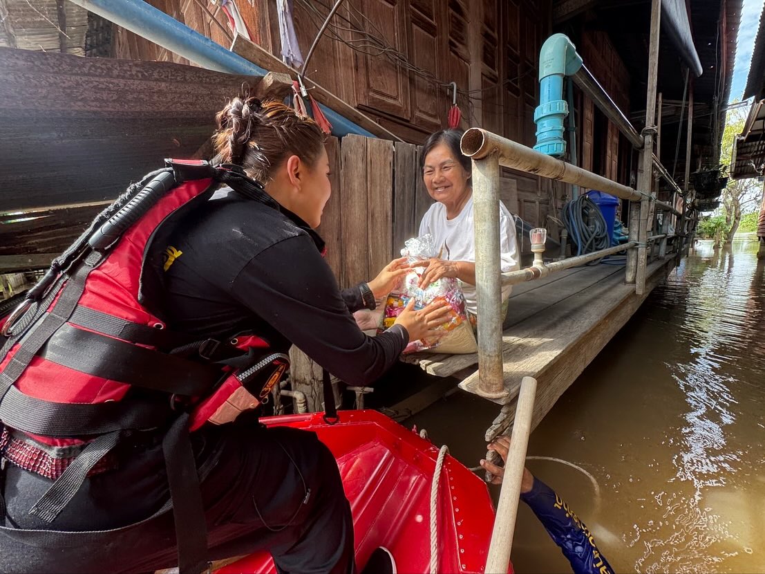 บุ๋ม - ปนัดดา วงศ์ผู้ดี