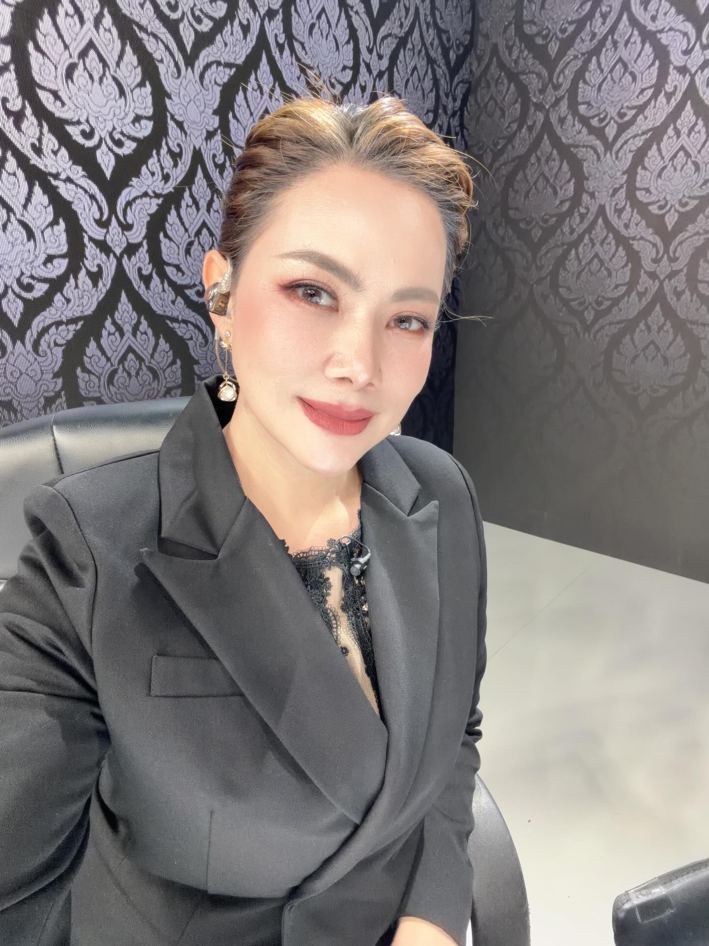 บุ๋ม - ปนัดดา วงศ์ผู้ดี