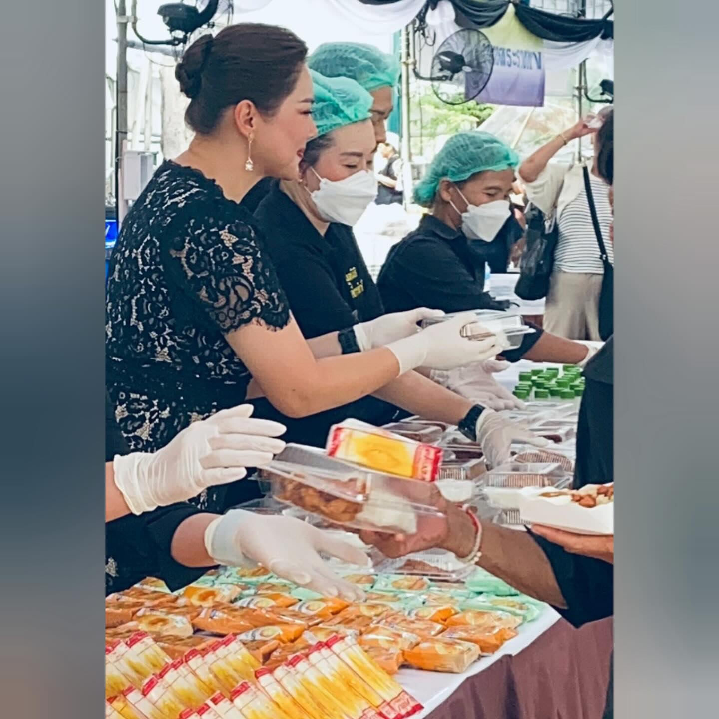 บุ๋ม - ปนัดดา วงศ์ผู้ดี