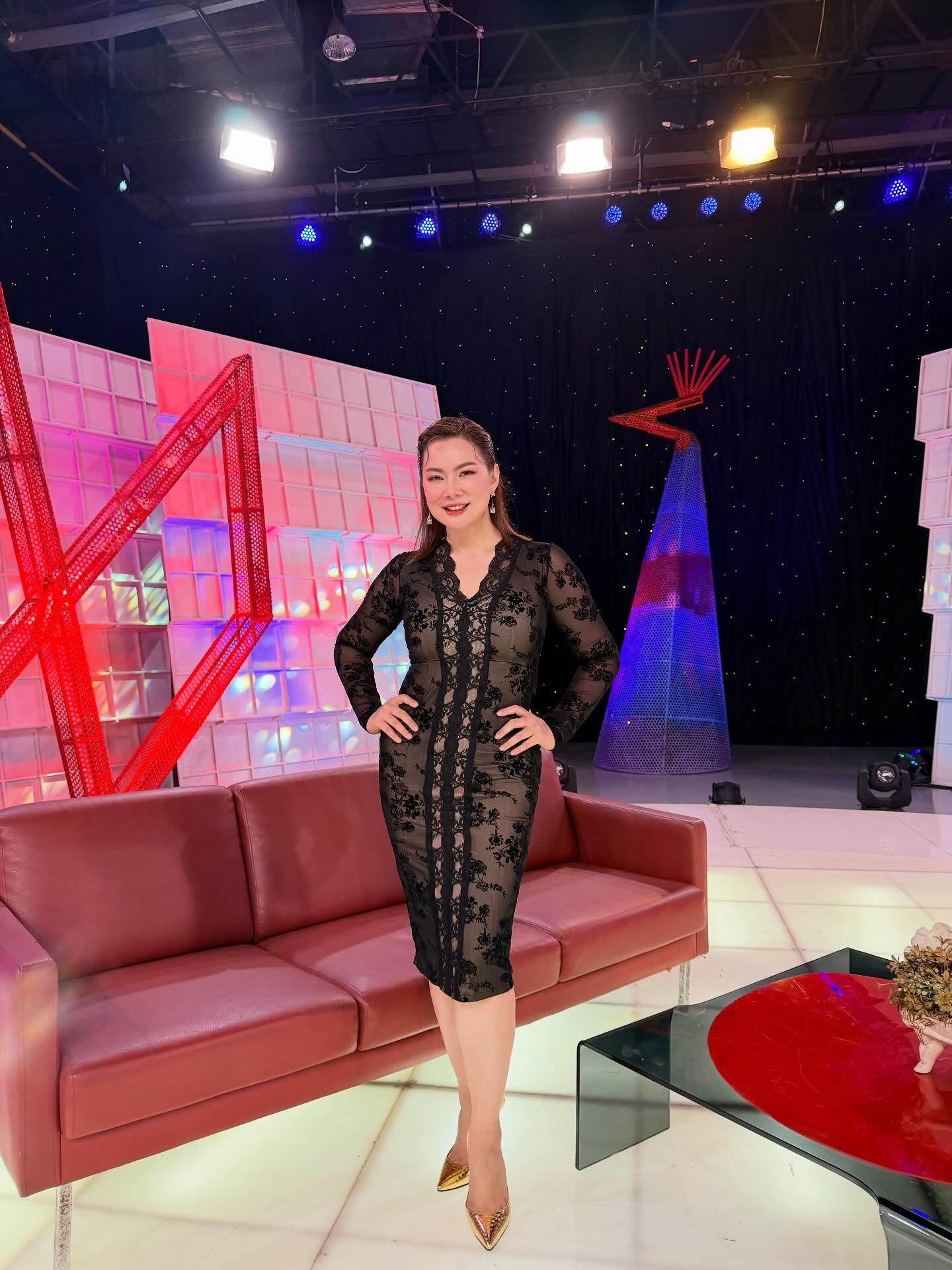 บุ๋ม - ปนัดดา วงศ์ผู้ดี