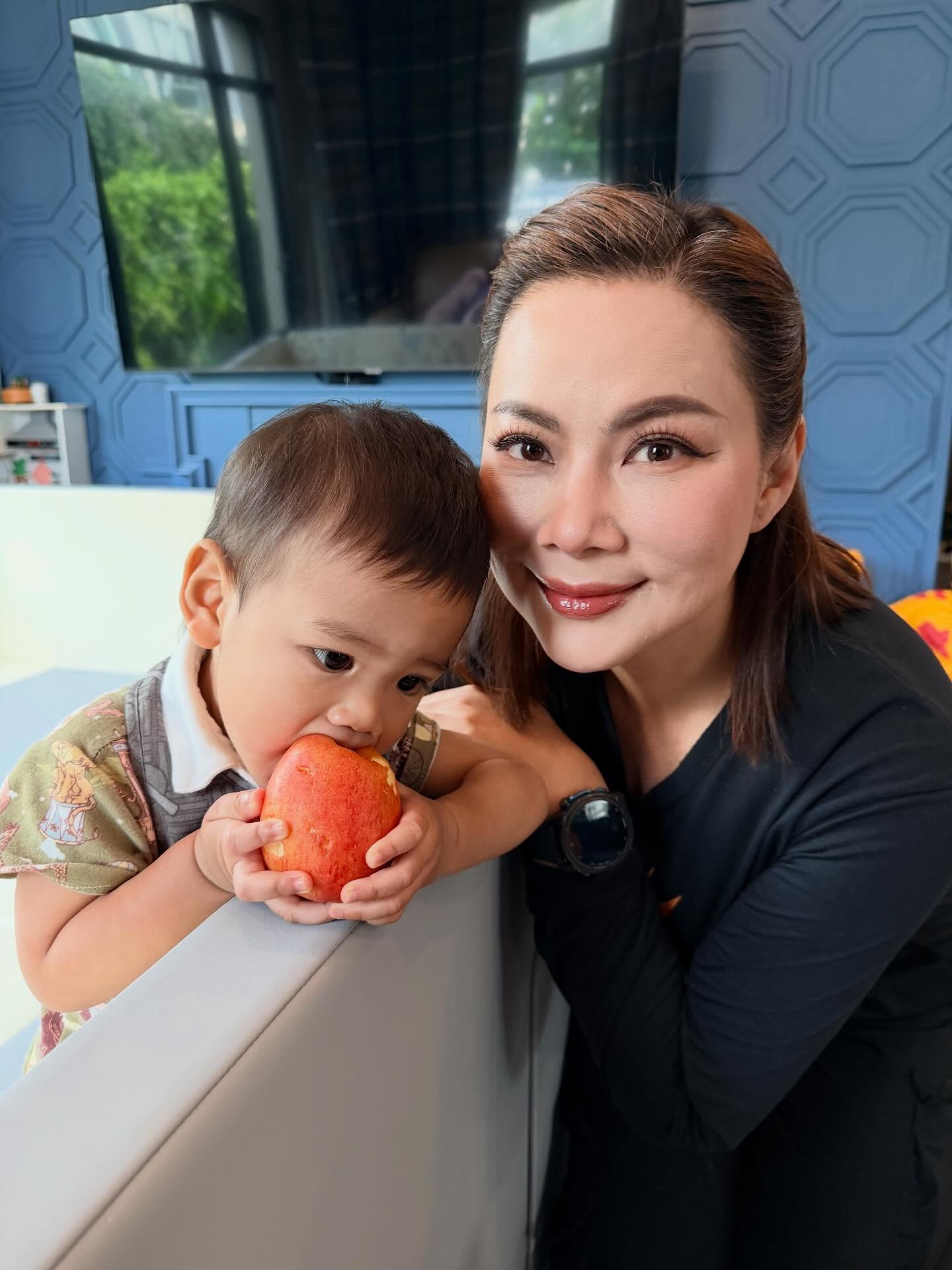 บุ๋ม - ปนัดดา วงศ์ผู้ดี