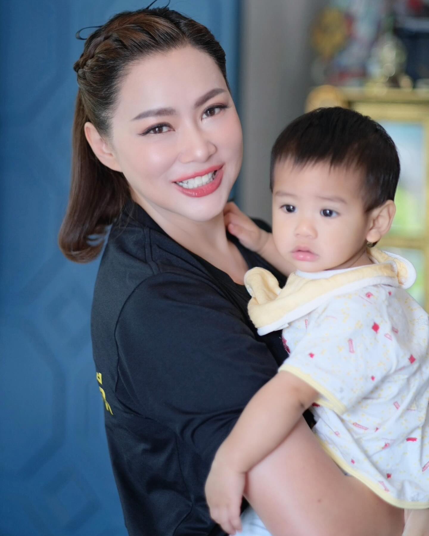 บุ๋ม - ปนัดดา วงศ์ผู้ดี