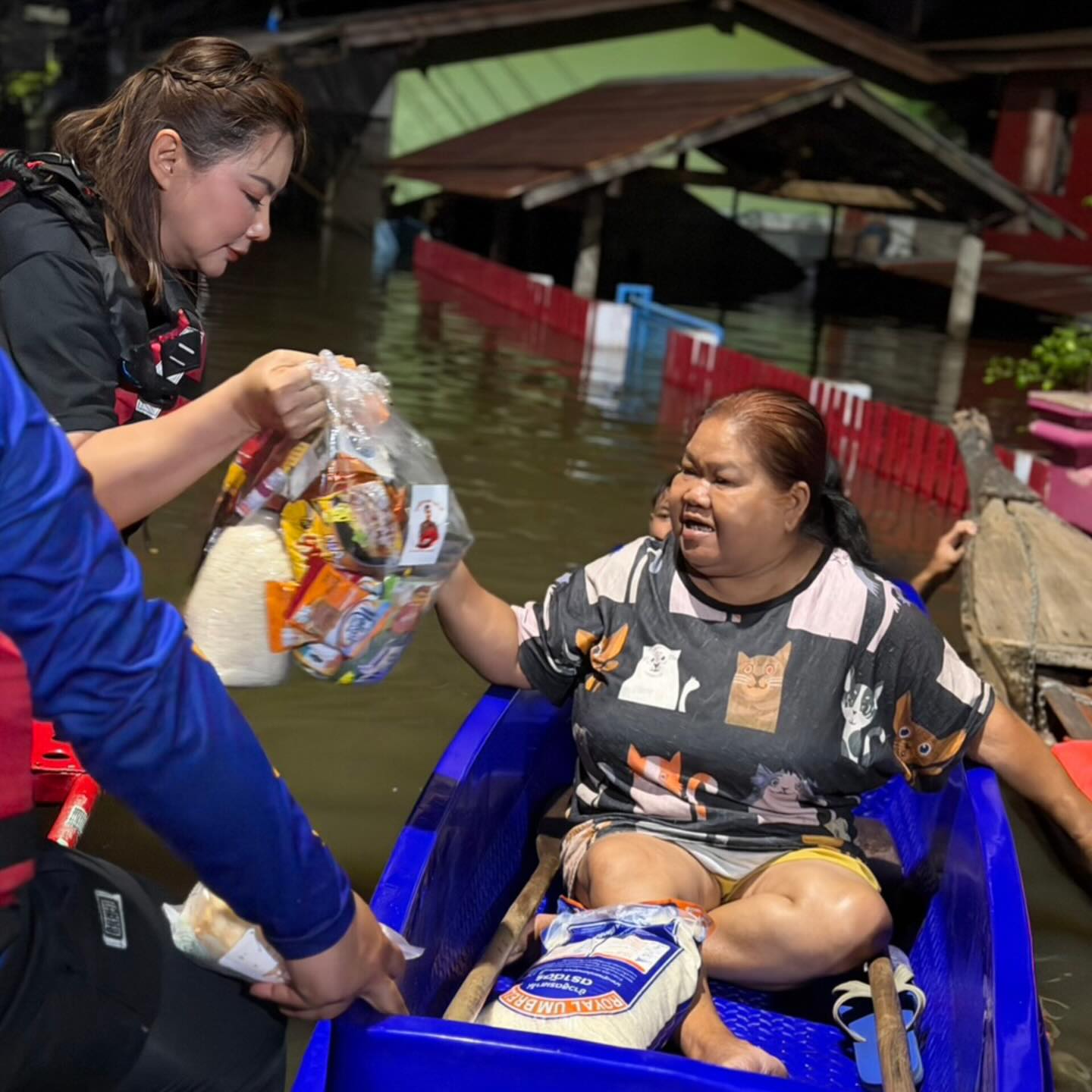 บุ๋ม - ปนัดดา วงศ์ผู้ดี