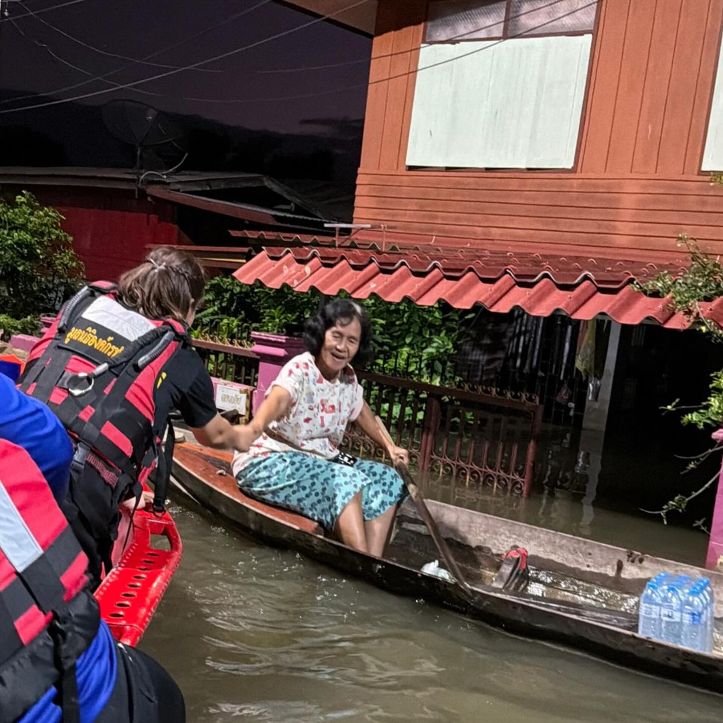 บุ๋ม - ปนัดดา วงศ์ผู้ดี