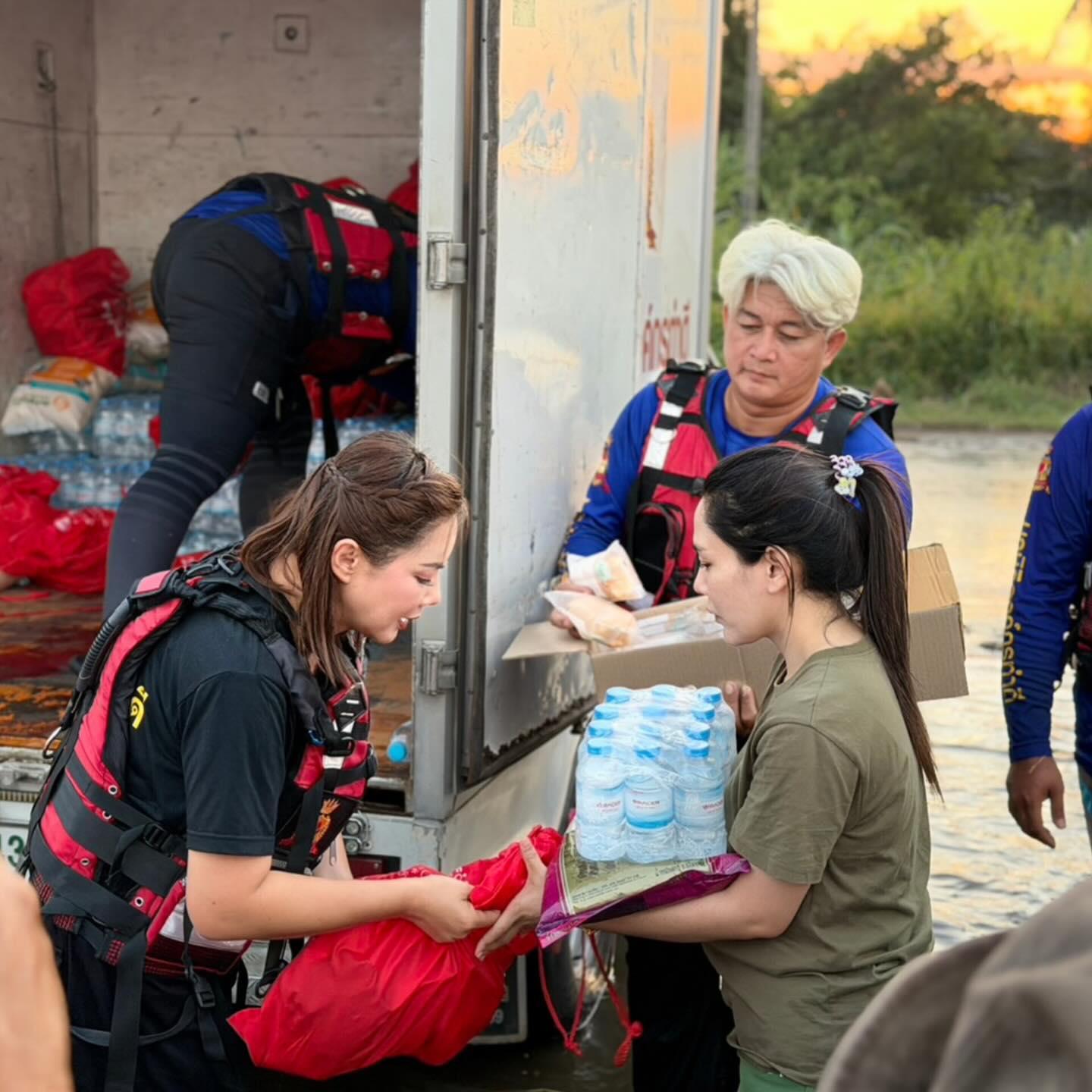 บุ๋ม - ปนัดดา วงศ์ผู้ดี