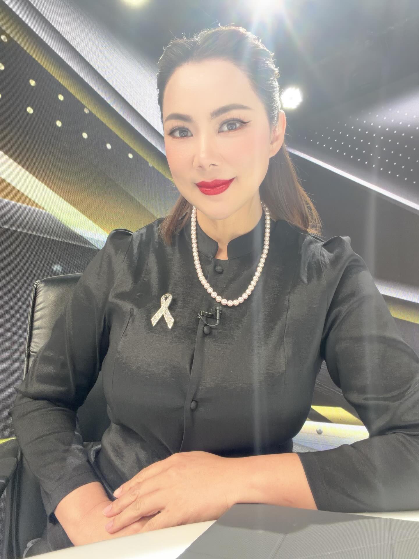 บุ๋ม - ปนัดดา วงศ์ผู้ดี