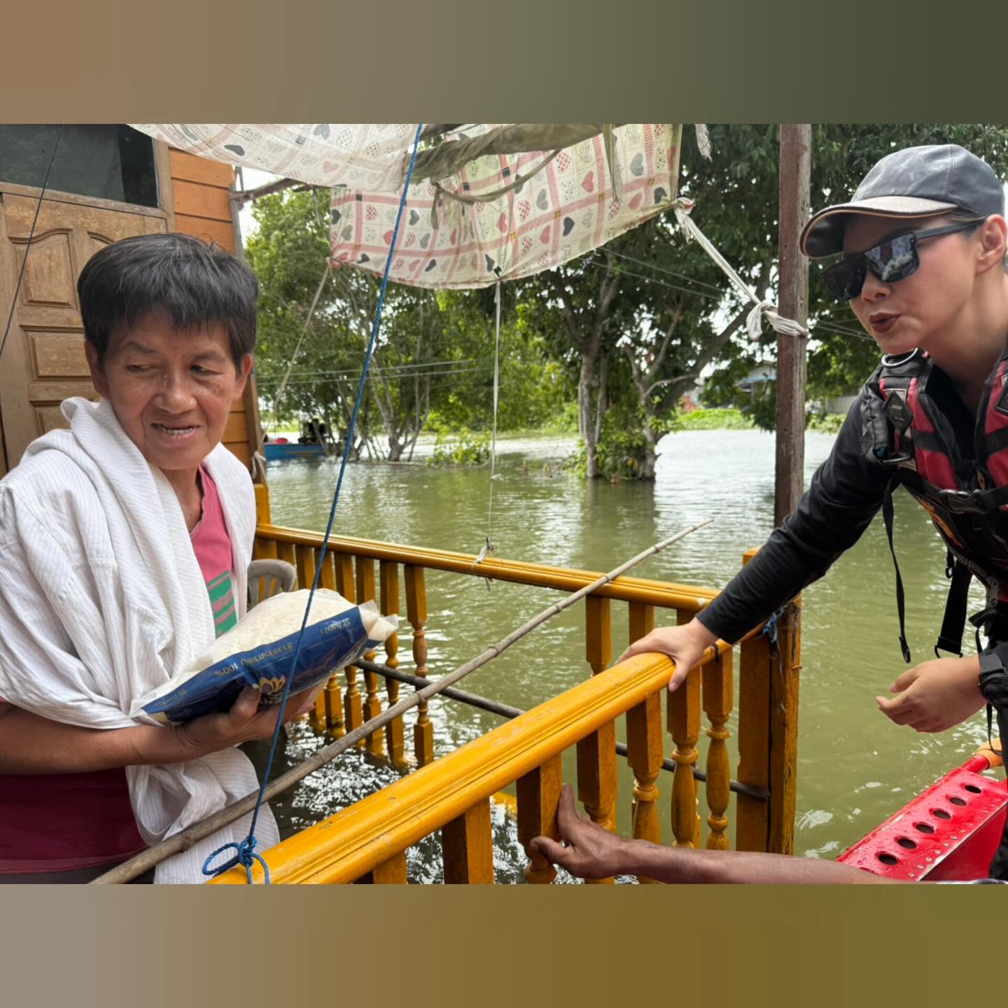 บุ๋ม - ปนัดดา วงศ์ผู้ดี