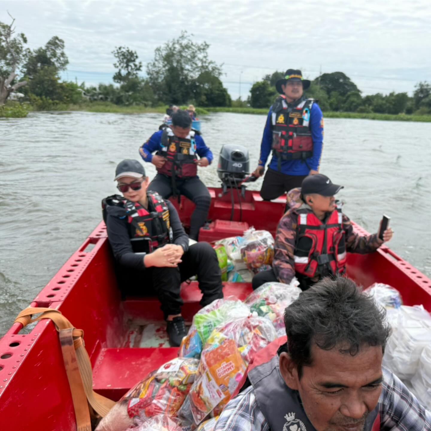 บุ๋ม - ปนัดดา วงศ์ผู้ดี