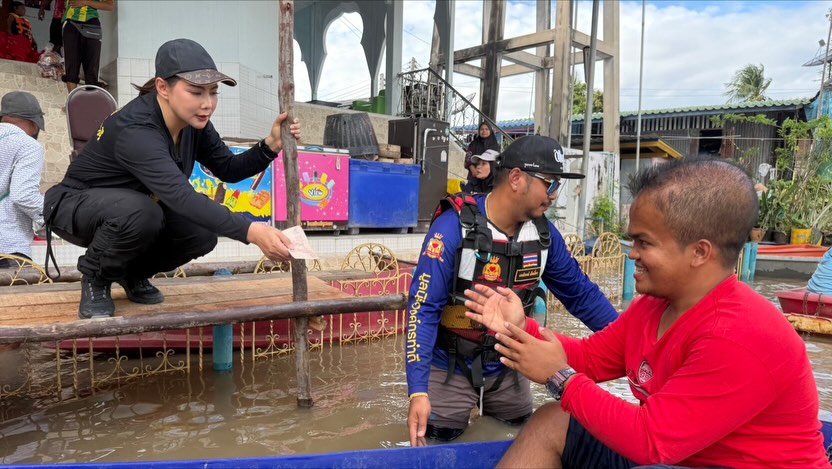 บุ๋ม - ปนัดดา วงศ์ผู้ดี