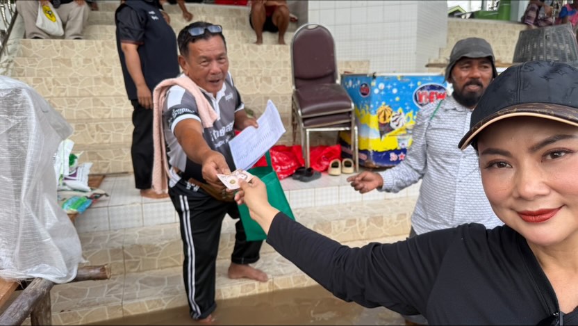 บุ๋ม - ปนัดดา วงศ์ผู้ดี