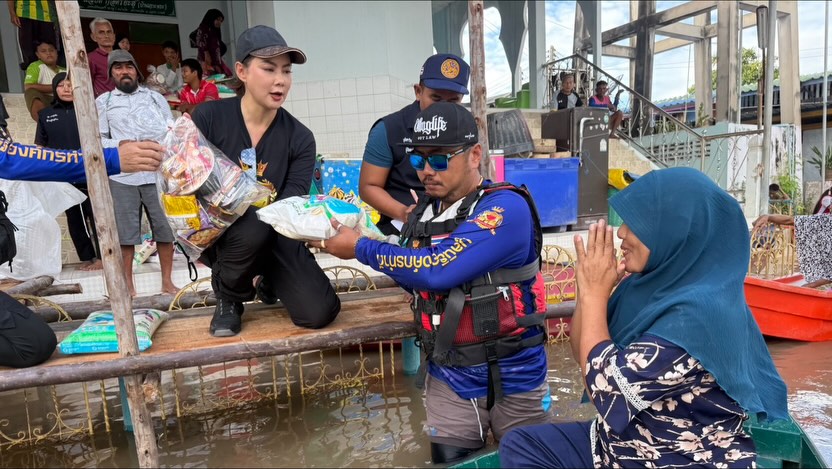 บุ๋ม - ปนัดดา วงศ์ผู้ดี