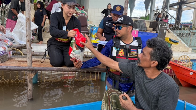 บุ๋ม - ปนัดดา วงศ์ผู้ดี