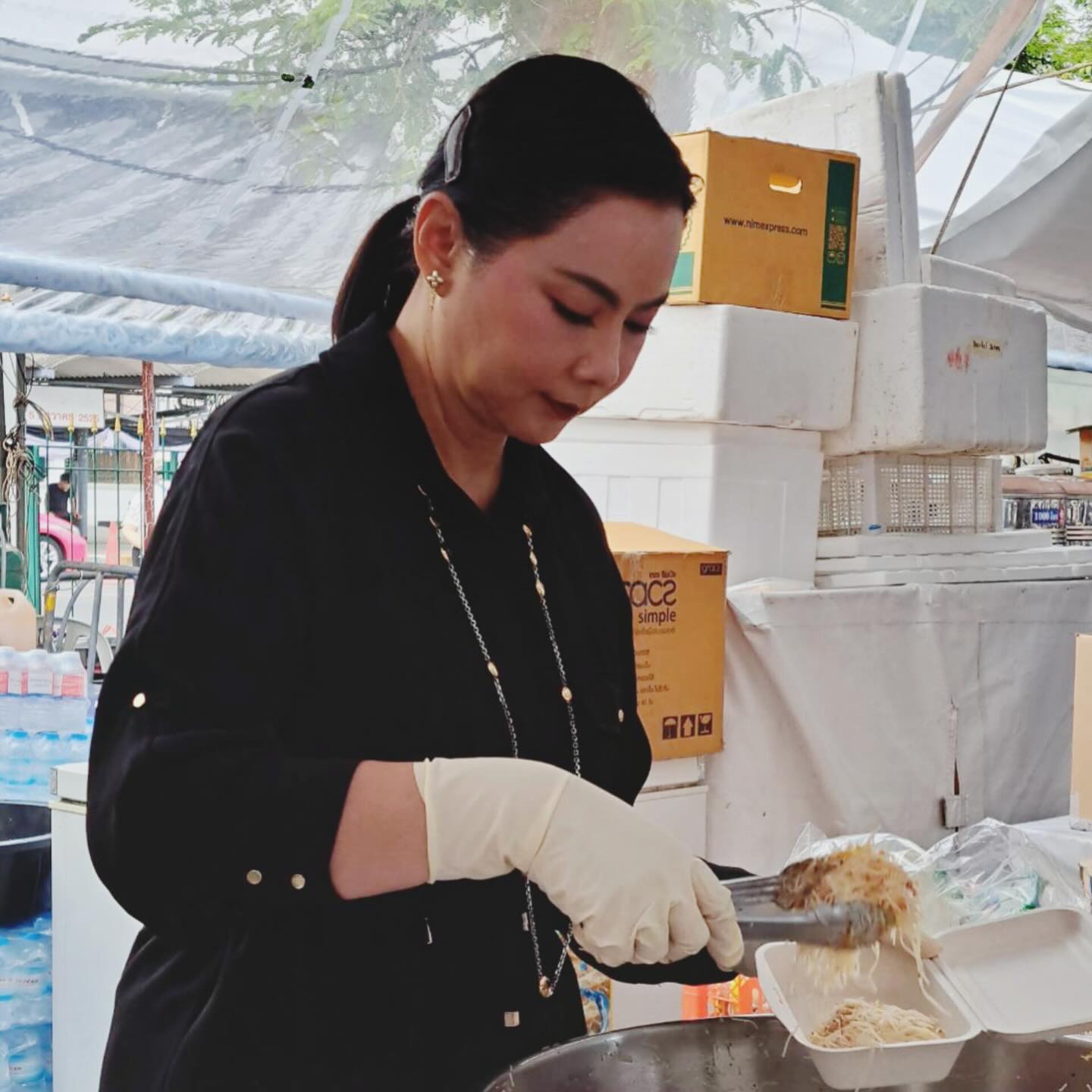 บุ๋ม - ปนัดดา วงศ์ผู้ดี