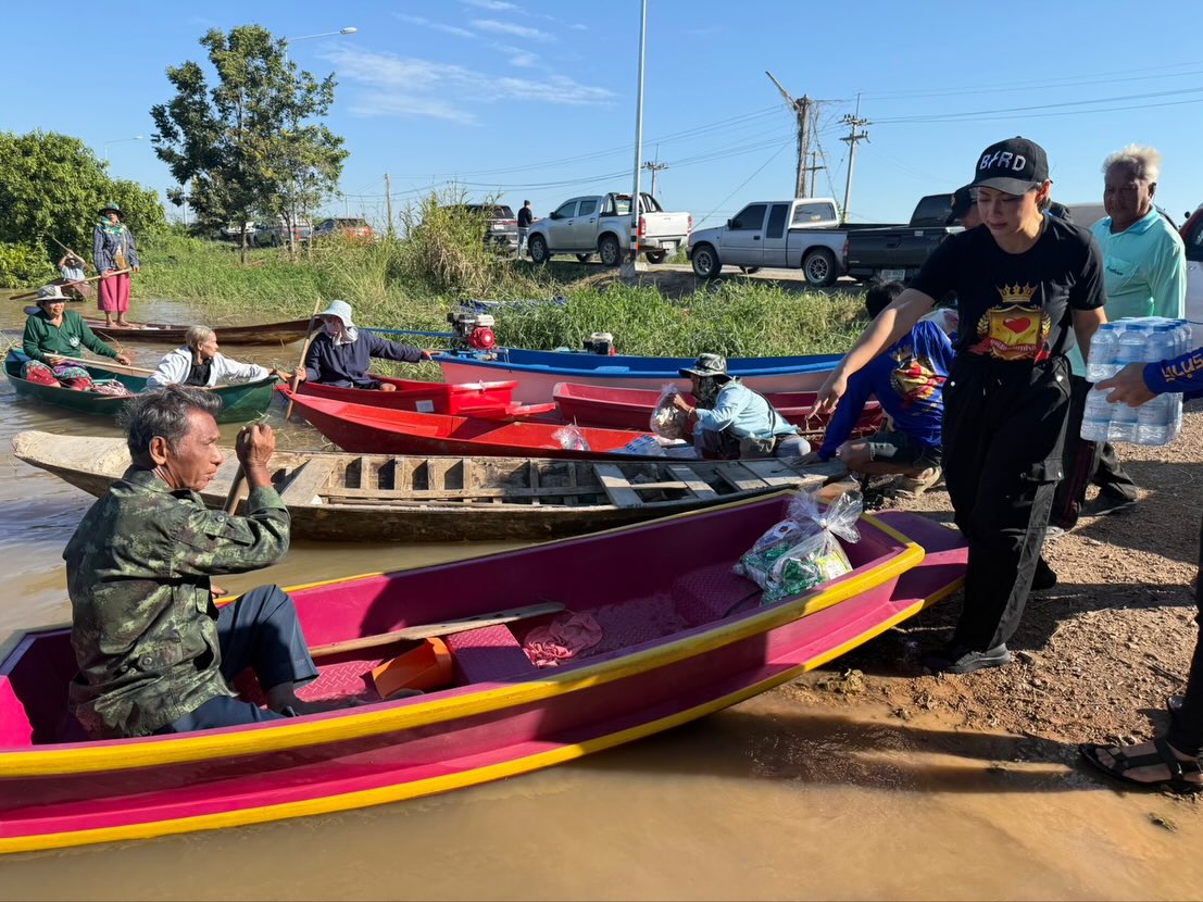 บุ๋ม - ปนัดดา วงศ์ผู้ดี