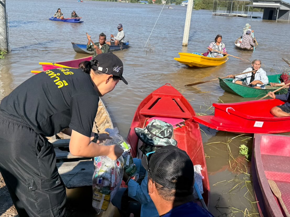 บุ๋ม - ปนัดดา วงศ์ผู้ดี