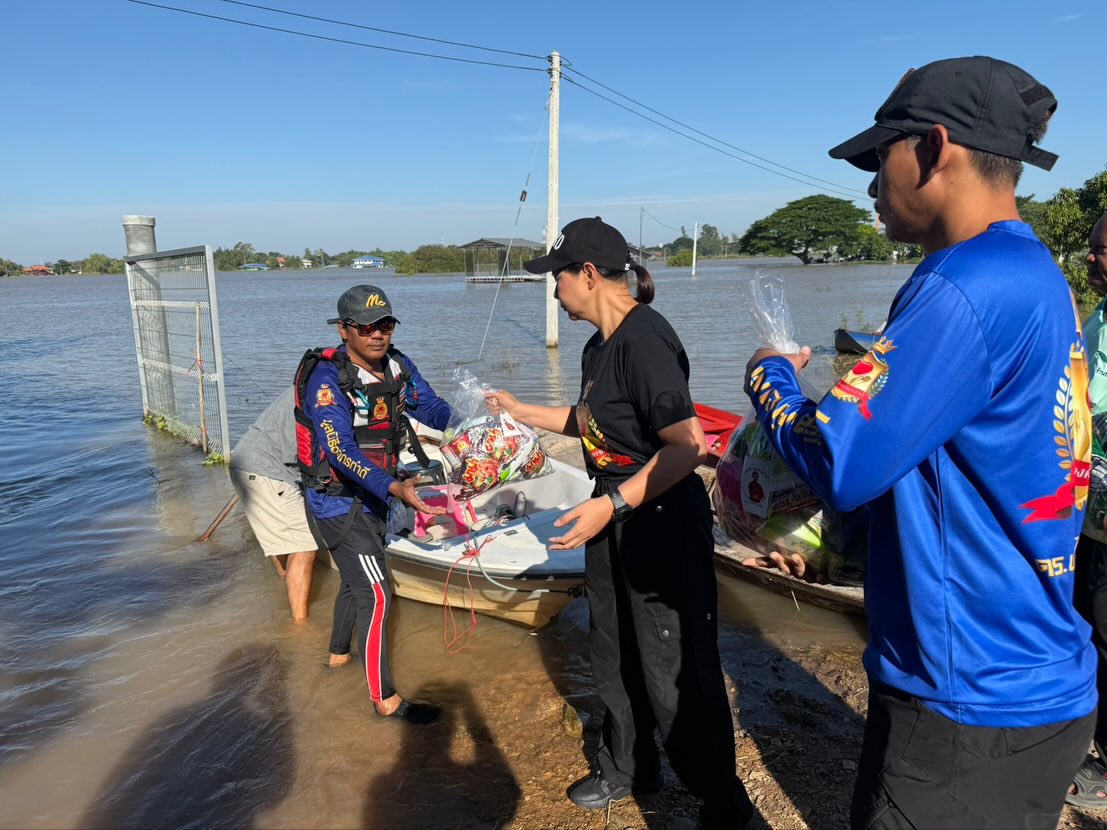 บุ๋ม - ปนัดดา วงศ์ผู้ดี