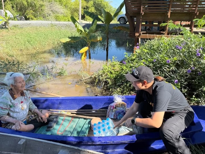 บุ๋ม - ปนัดดา วงศ์ผู้ดี