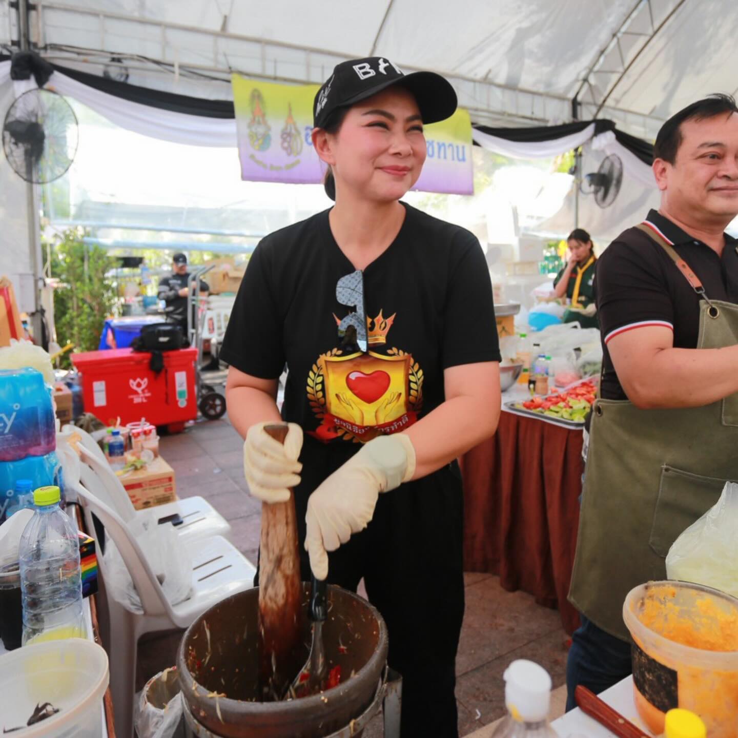 บุ๋ม - ปนัดดา วงศ์ผู้ดี