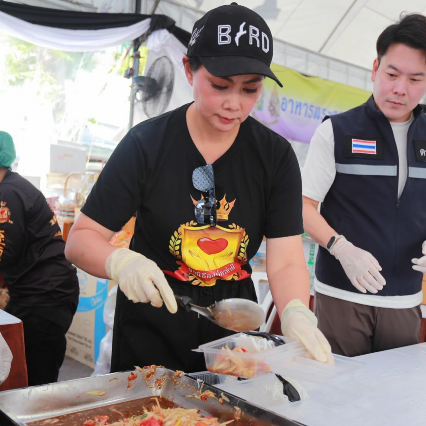 บุ๋ม - ปนัดดา วงศ์ผู้ดี