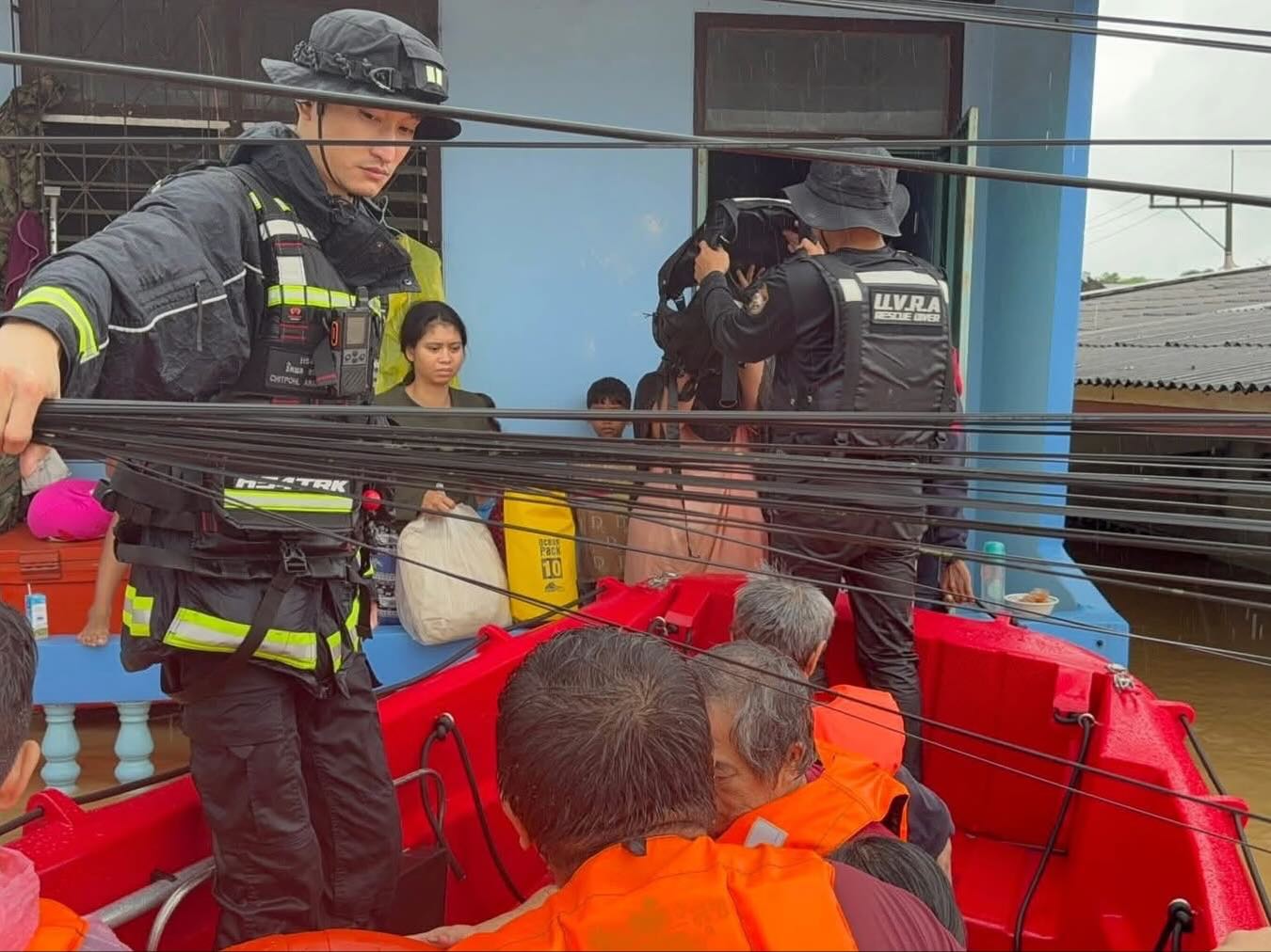 บุ๋ม - ปนัดดา วงศ์ผู้ดี