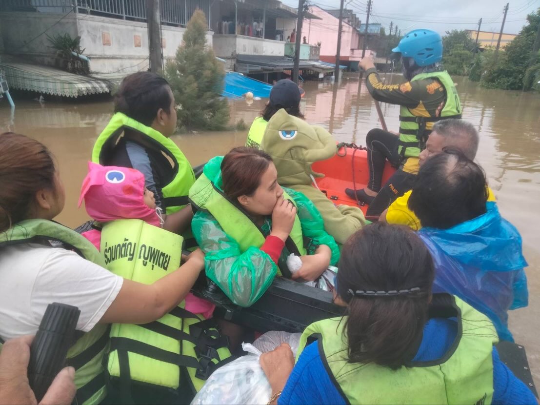 บุ๋ม - ปนัดดา วงศ์ผู้ดี