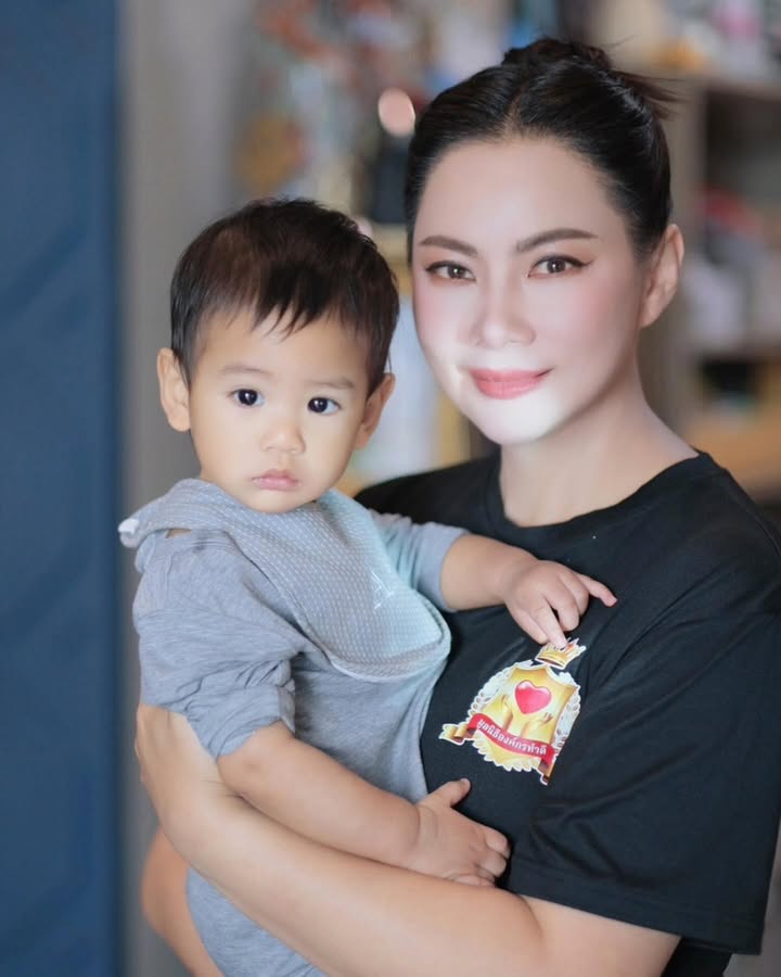 บุ๋ม - ปนัดดา วงศ์ผู้ดี