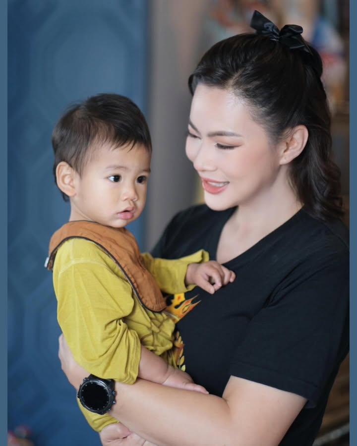 บุ๋ม - ปนัดดา วงศ์ผู้ดี