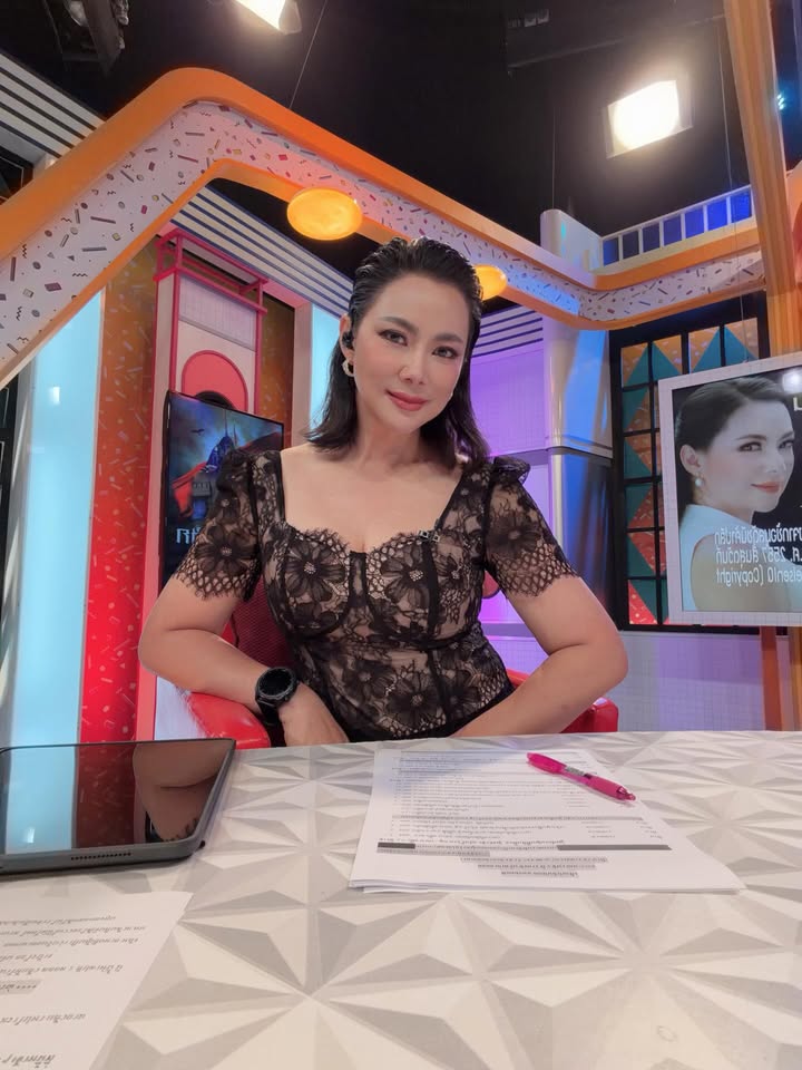 บุ๋ม - ปนัดดา วงศ์ผู้ดี