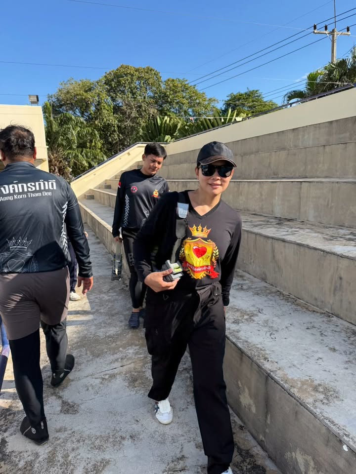 บุ๋ม - ปนัดดา วงศ์ผู้ดี