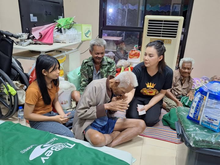 บุ๋ม - ปนัดดา วงศ์ผู้ดี