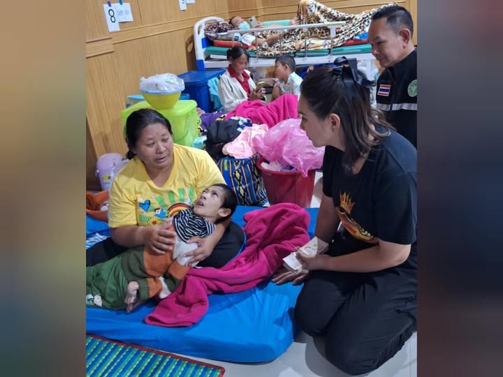 บุ๋ม - ปนัดดา วงศ์ผู้ดี