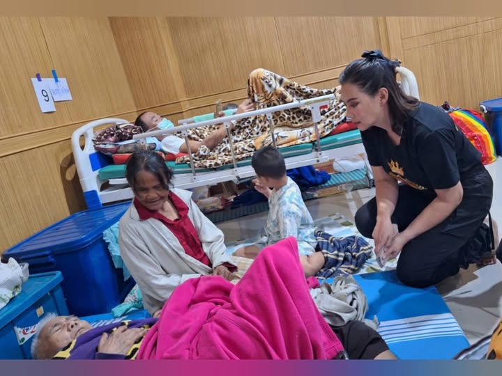 บุ๋ม - ปนัดดา วงศ์ผู้ดี