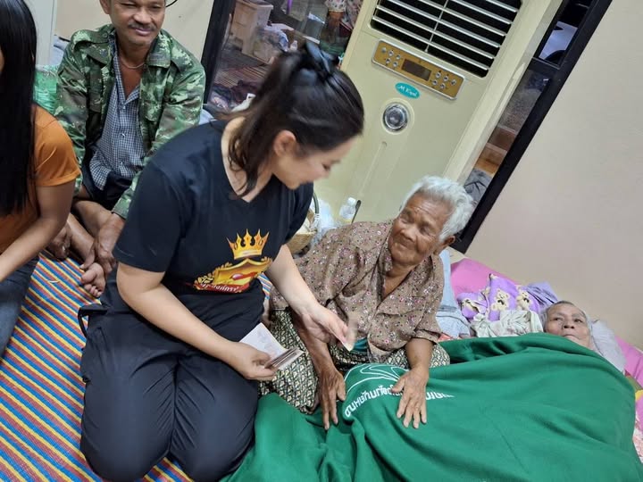 บุ๋ม - ปนัดดา วงศ์ผู้ดี