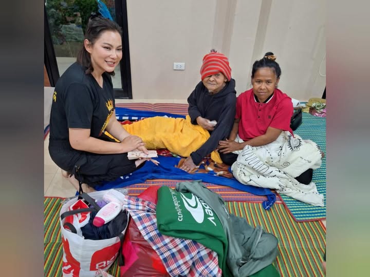 บุ๋ม - ปนัดดา วงศ์ผู้ดี