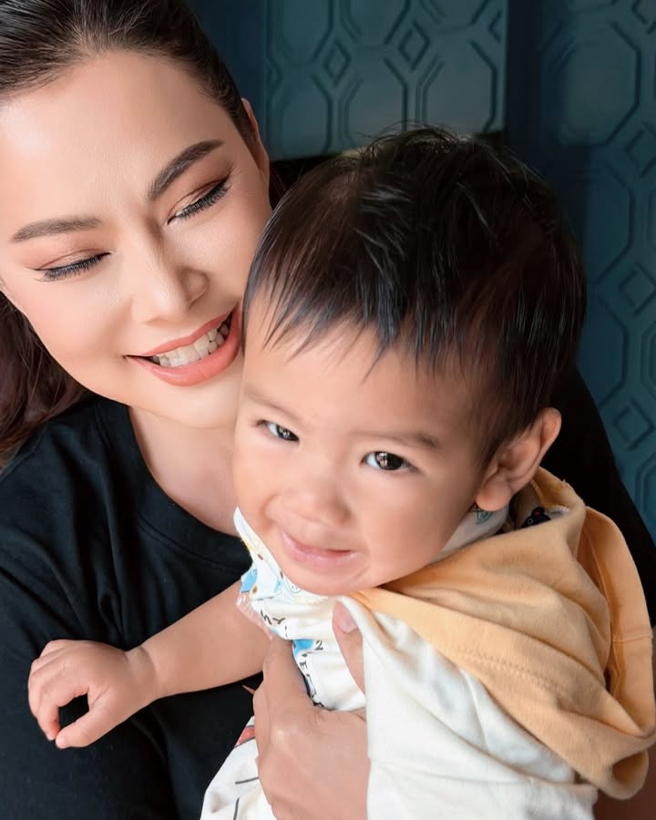 บุ๋ม - ปนัดดา วงศ์ผู้ดี