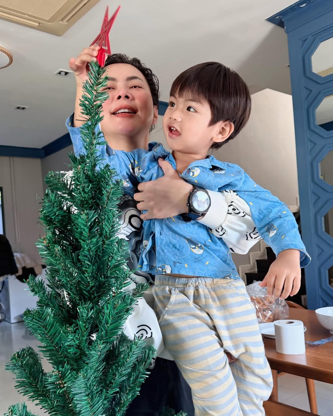 บุ๋ม - ปนัดดา วงศ์ผู้ดี