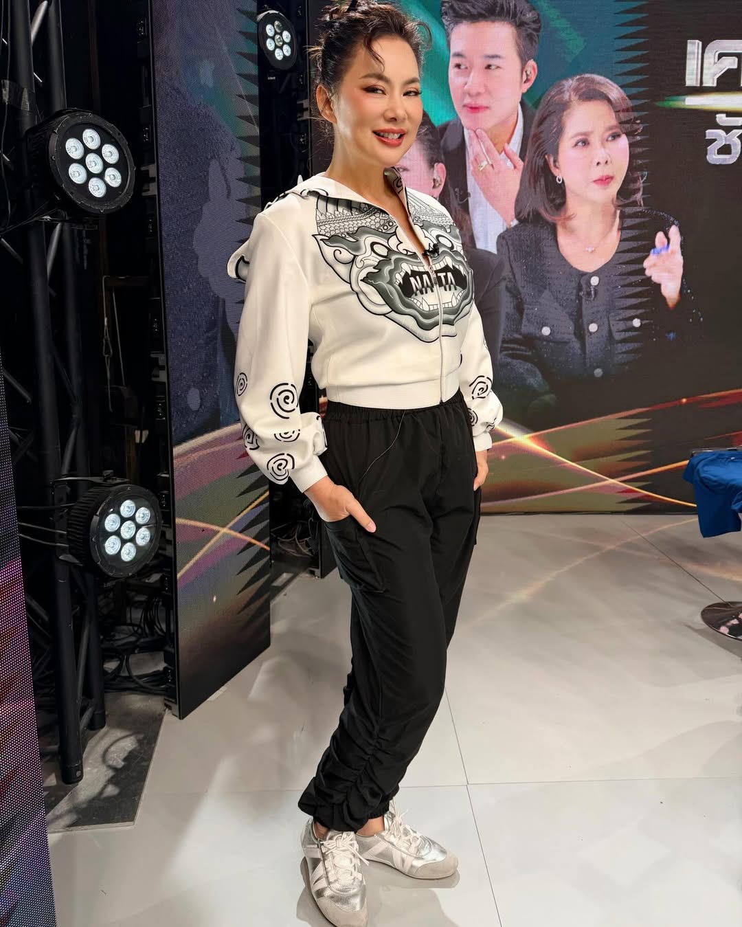 บุ๋ม - ปนัดดา วงศ์ผู้ดี