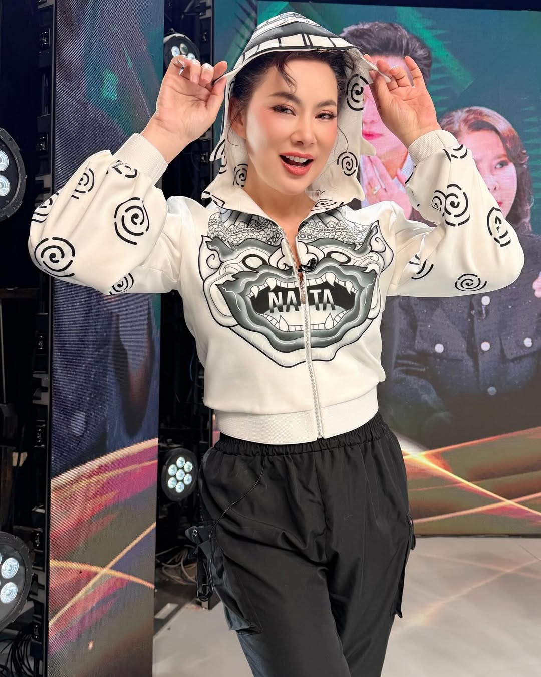 บุ๋ม - ปนัดดา วงศ์ผู้ดี