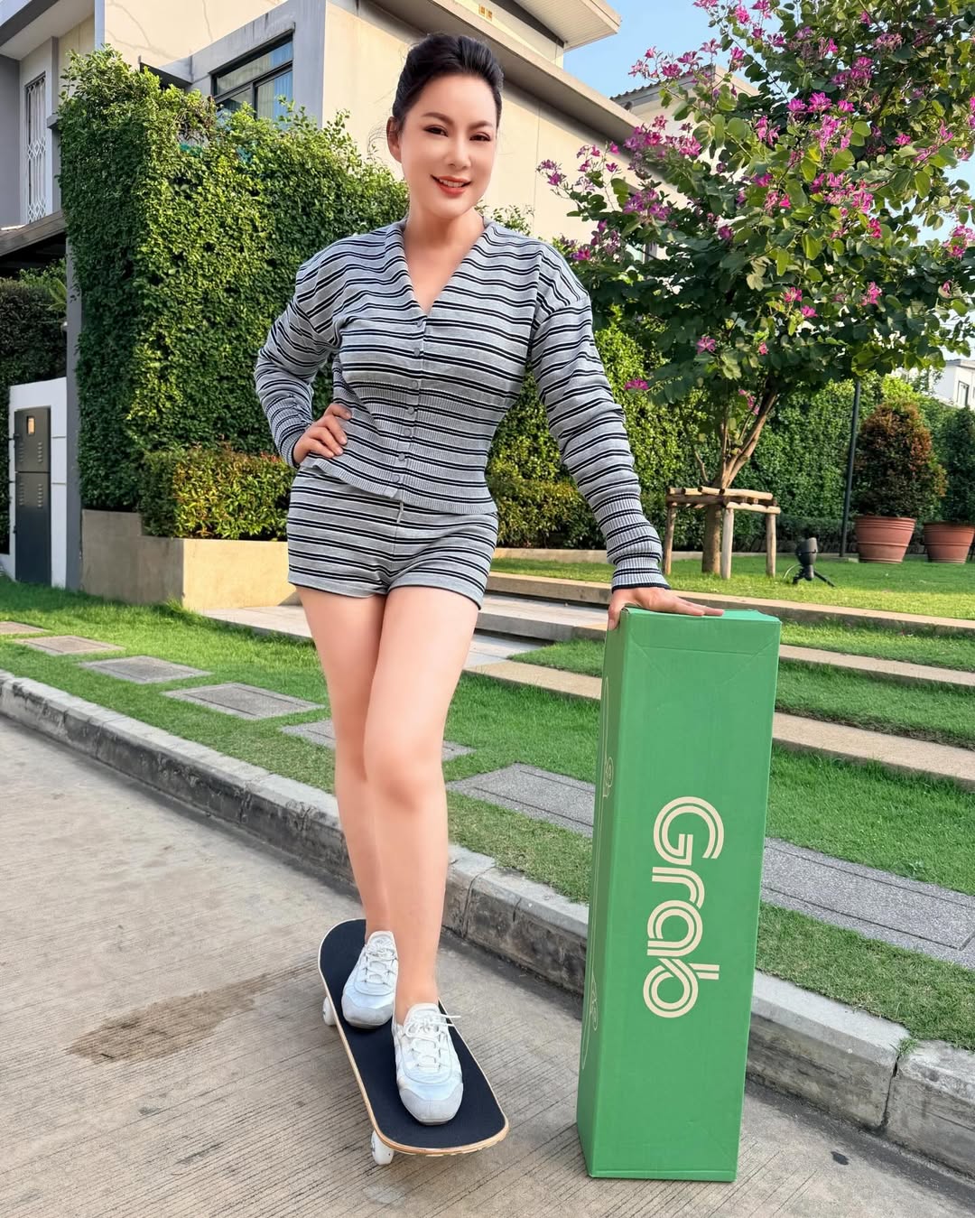 บุ๋ม - ปนัดดา วงศ์ผู้ดี