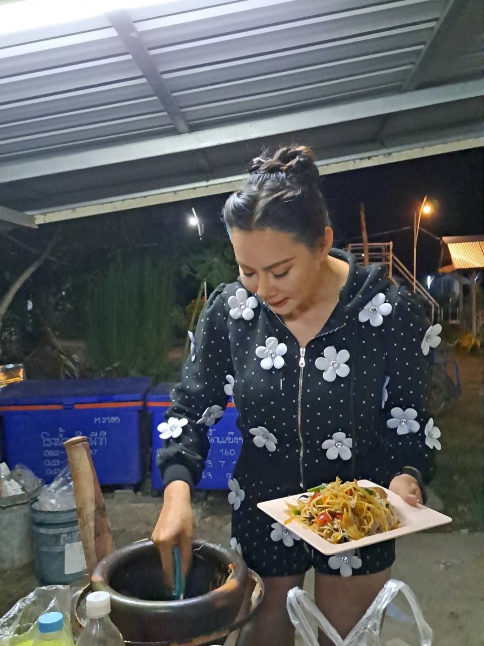 บุ๋ม - ปนัดดา วงศ์ผู้ดี