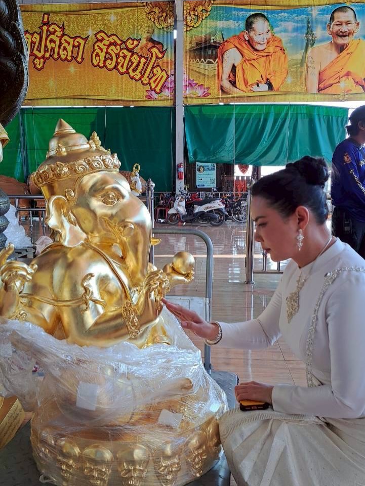 บุ๋ม - ปนัดดา วงศ์ผู้ดี