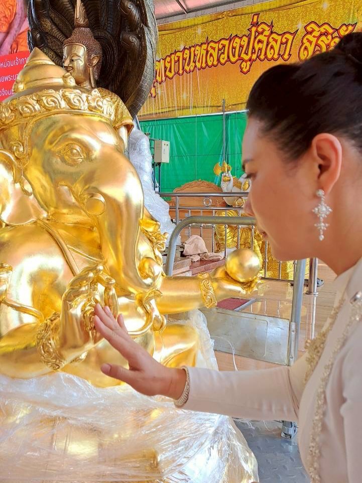 บุ๋ม - ปนัดดา วงศ์ผู้ดี