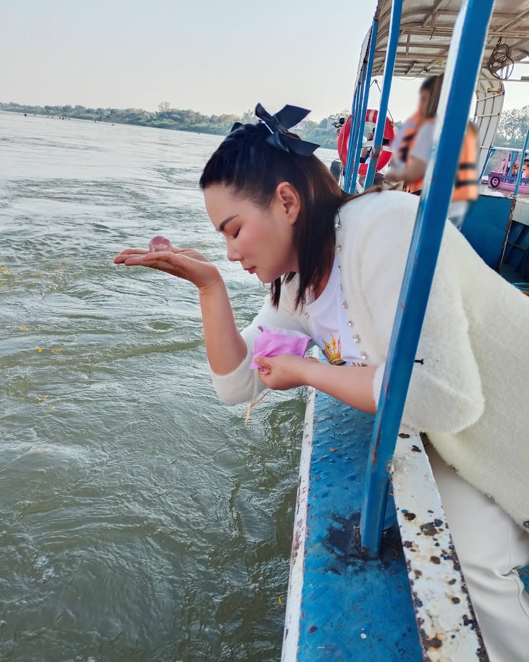 บุ๋ม - ปนัดดา วงศ์ผู้ดี